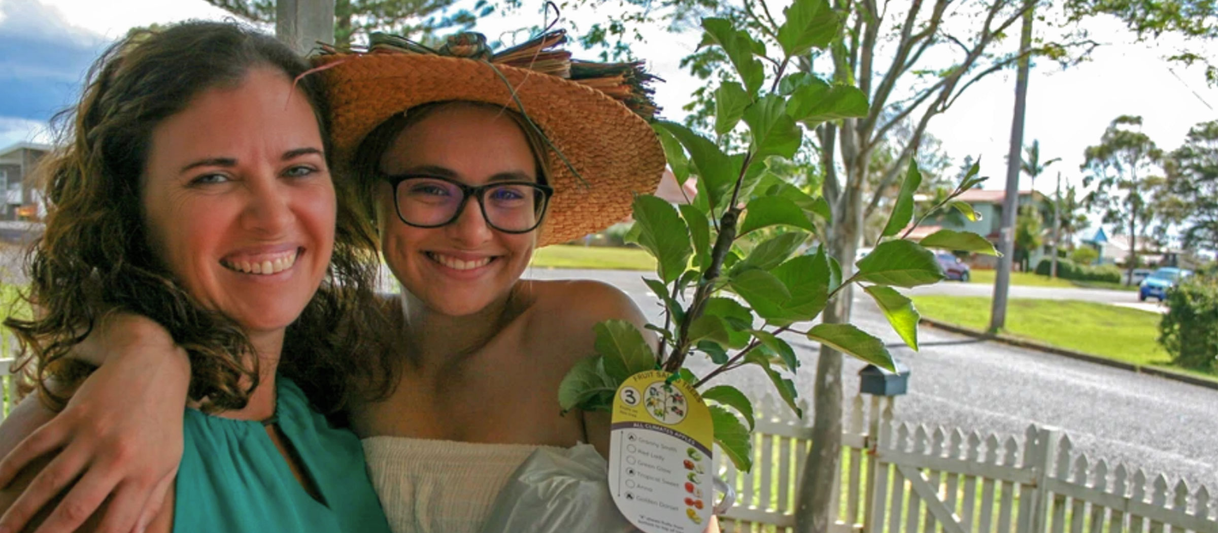 Mothers Day Gifts | Deliver mum a grafted Fruit Salad Tree